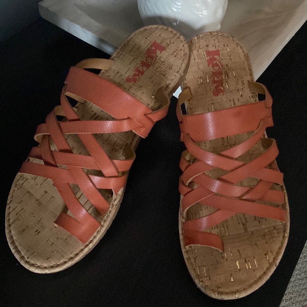 NWOT: Korks Scout Sandals
